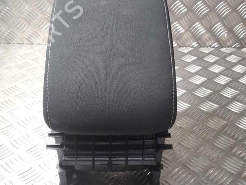Used Armrest / Center console Armrest / Center console VW GOLF VIII (CD1, DA1) 1.5 TSI (131 hp) 23717077 23717077