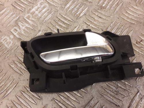 front-right-interior-door-handle-citroen-c4-coupe-la_-2004-2005-2006-2007-2008-2009-2010-2011-2012-2013-23657641 main image