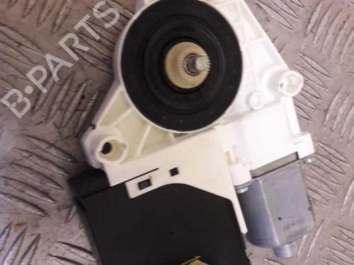 Used Right front window motor Right front window motor VW JETTA IV (162, 163, AV3, AV2) 1.4 TSI Hybrid (170 hp) 23724137 23724137