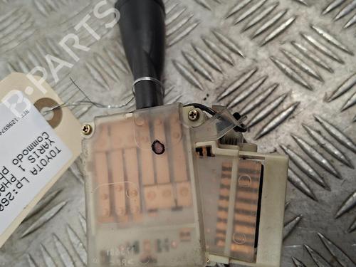 switch-toyota-yaris-_p1_-1999-2000-2001-2002-2003-2004-2005-37482110 main image