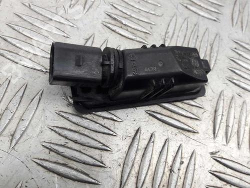 licence-plate-light-vw-scirocco-iii-137-138-2008-2009-2010-2011-2012-2013-2014-2015-2016-2017-2018-23658869 main image