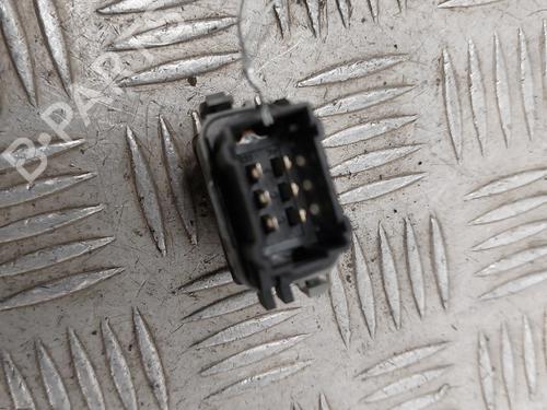 right-rear-window-switch-renault-modus-grand-modus-fjp0_-2004-30609332 main image