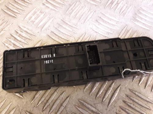 Left front window switch RENAULT MEGANE III Hatchback (BZ0/1_, B3_) 1.5 dCi (BZ09, BZ0D, BZ1W, BZ29, BZ14) | BP23733959I27 - Image 2