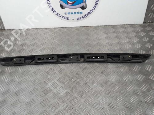 Used Rear center light Rear center light FORD FIESTA V (JH_, JD_) 1.4 TDCi (68 hp) 23658436 23658436