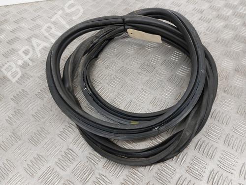 Rubber door seal PEUGEOT 208 II (UB_, UP_, UW_, UJ_) 1.2 PureTech 100 | BP23748005C142 