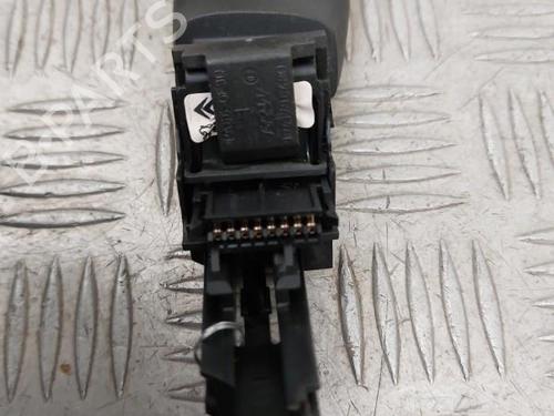 Used Switch Switch PEUGEOT 407 (6D_) 2.0 HDi 135 (6DRHRH, 6DRHRE, 6DRHRG, 6DRHRJ) (136 hp) 23744668 23744668