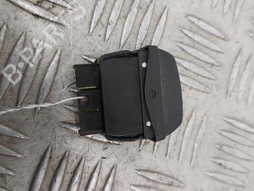 Used Right front window switch Right front window switch CITROËN XSARA PICASSO (N68) 2.0 HDi (90 hp) 30516271 30516271