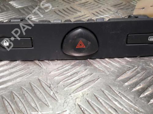 Used Warning switch RENAULT CLIO II (BB_, CB_) 1.2 (BB0A, BB0F, BB10, BB1K, BB28, BB2D, BB2H, CB0A,... (58 hp) 23716267