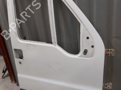 Right front door PEUGEOT BOXER Van (244) 2.8 HDi | BP23746967C3 
