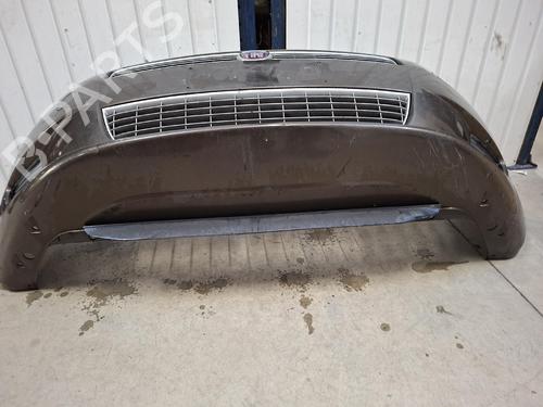 Used Front bumper Front bumper 39641390 39641390