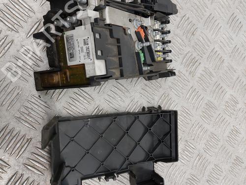 Used Electronic module PEUGEOT 5008 (0U_, 0E_) 2.0 HDi 150 / BlueHDi 150 (150 hp) 31184013