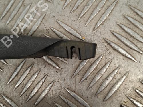 rear-windshield-wiper-arm-dacia-duster-hs_-2010-2011-2012-2013-2014-2015-2016-2017-2018-27342330 main image