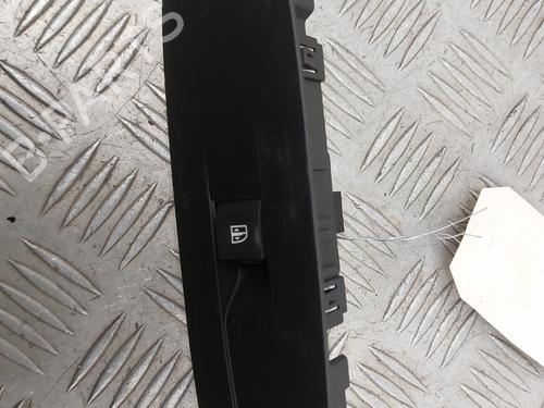 right-front-window-switch-renault-megane-iv-hatchback-b9amn_-2015-23747274 main image