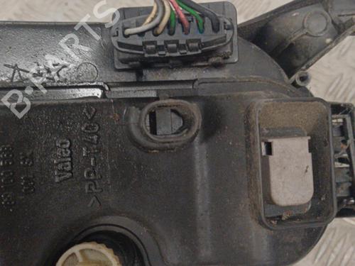 Used Left headlight Left headlight FIAT PUNTO (188_) 1.2 60 (188.030, .050, .130, .150, .230, .250) (60 hp) 23735132 23735132