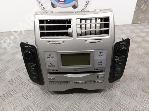 radio-toyota-yaris-_p9_-2005-2006-2007-2008-2009-2010-2011-2012-2013-2014-23747881 main image