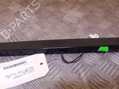 Used Third brake light Third brake light FIAT SEICENTO / 600 (187_) 1.1 (187AXB, 187AXB1A, 187AXC1A02) (54 hp) 23733529 23733529