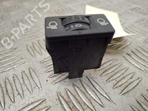 Used Headlight switch Headlight switch 36793091 36793091
