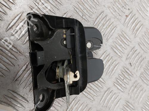 Used Tailgate lock AUDI A2 (8Z0) 1.4 TDI (75 hp) 31977213