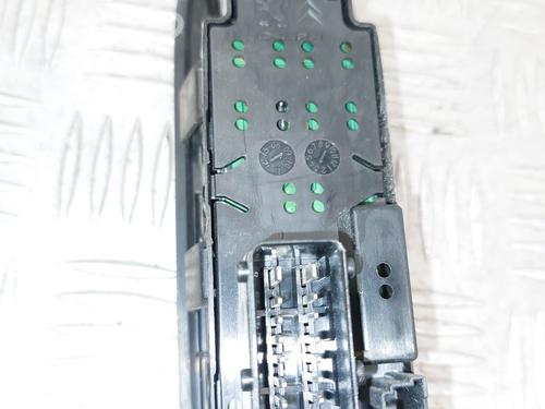 Used Left front window switch Left front window switch CITROËN C3 II (SC_) 1.6 HDi 90 (90 hp) 23654919 23654919