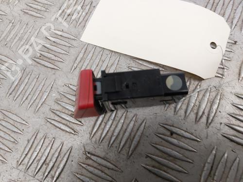 Used Warning switch Warning switch HYUNDAI TUCSON (JM) 2.0 CRDi All-wheel Drive (113 hp) 31625084 31625084