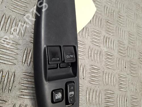Left front window switch TOYOTA YARIS (_P1_) 1.0 (SCP10_, SCP10R) | BP39567428I27 - Image 2