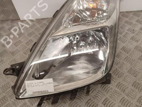Used Right headlight TOYOTA PRIUS Liftback (_W2_) 1.5 Hybrid (NHW20_, NHW20R) (112 hp) 23744393