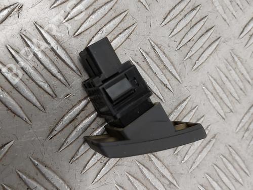 Used Warning switch Warning switch SUZUKI SWIFT III (MZ, EZ) 1.3 (RS413, ZC11S) (92 hp) 23748942 23748942