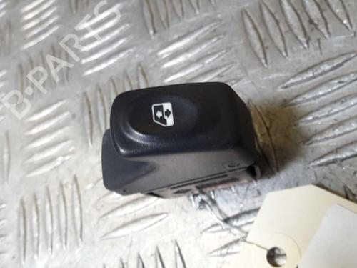 Used Right front window switch Right front window switch RENAULT MEGANE I (BA0/1_) 1.6 16V (BA04, BA0B, BA11, BA1J, BA16, BA19, BA1K, BA1V,... (107 hp) 23657181 23657181