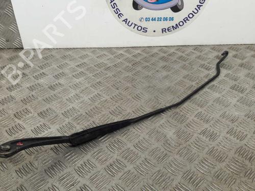 Used Front windshield wiper arm RENAULT MEGANE II Estate (KM0/1_) 1.5 dCi (KM0F, KM0T, KM2B) (82 hp) 23736827