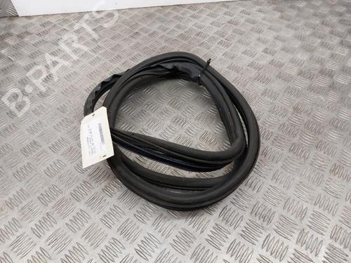 Used Rubber door seal FIAT PANDA (169_) 1.3 D Multijet (169.AXC1A) (70 hp) 23737759