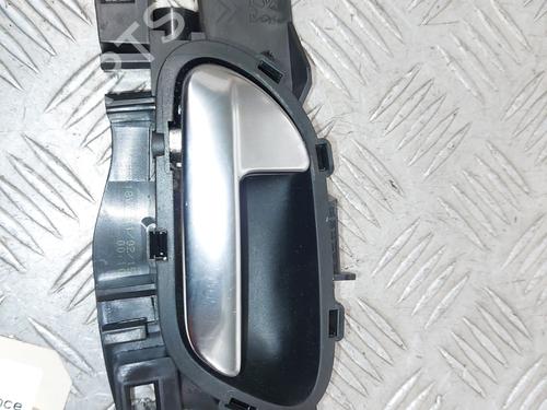 Used Front left interior door handle PEUGEOT 208 I (CA_, CC_) 1.2 VTI 82 (82 hp) 29912986