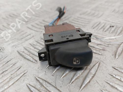 Used Left front window switch RENAULT ESPACE III (JE0_) 2.2 12V TD (JE0E, JE0H, JE0P) (113 hp) 25259489
