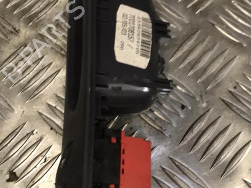 Used Left rear window switch Left rear window switch RENAULT ESPACE III (JE0_) 2.2 dCi (JE0K) (130 hp) 25259401 25259401