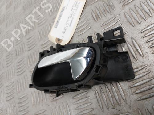 Used Front left interior door handle Front left interior door handle PEUGEOT 5008 (0U_, 0E_) 2.0 HDi 150 / BlueHDi 150 (150 hp) 31184033 31184033