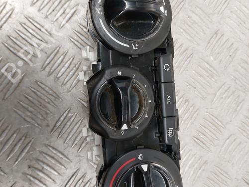 Used Climate control Climate control PEUGEOT 208 I (CA_, CC_) 1.6 HDi (92 hp) 23747767 23747767