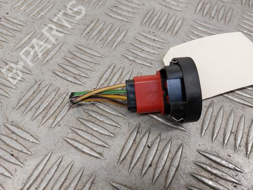 Right front window switch FORD FIESTA V (JH_, JD_) 1.4 TDCi | BP23747229I26 
