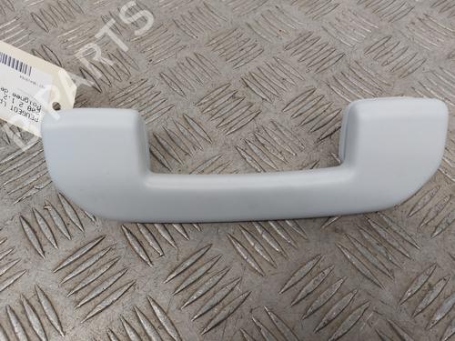 Used Interior roof handle Interior roof handle PEUGEOT 208 II (UB_, UP_, UW_, UJ_) 1.2 PureTech 100 (101 hp) 23747999 23747999