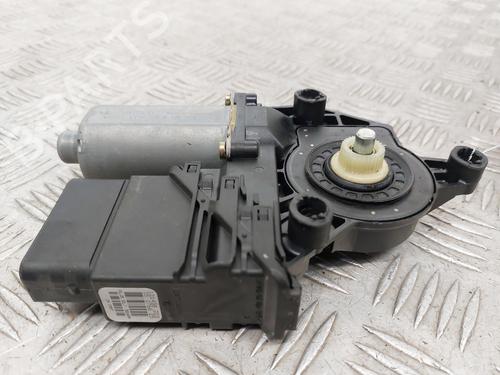 Right rear window motor VW GOLF IV (1J1) 1.4 16V | BP28053909E22 