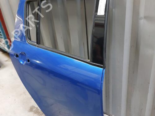 right-rear-door-suzuki-swift-iii-mz-ez-2005-23745997 main image