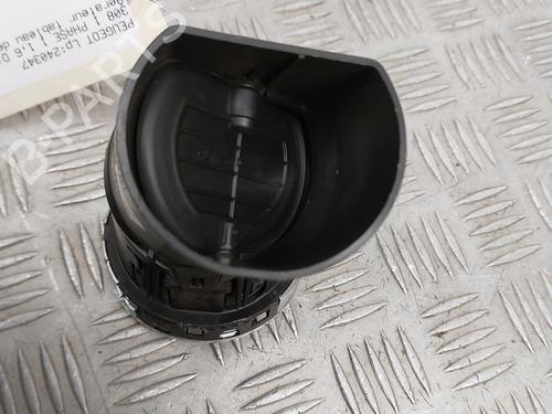 Air vent PEUGEOT 308 I (4A_, 4C_) 1.6 HDi | BP23748328I21