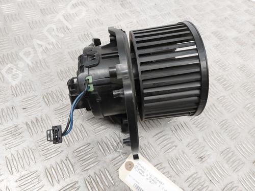 Used Heater blower motor Heater blower motor RENAULT MEGANE IV Hatchback (B9A/M/N_) 1.6 dCi 130 (B9A4) (130 hp) 31116026 31116026
