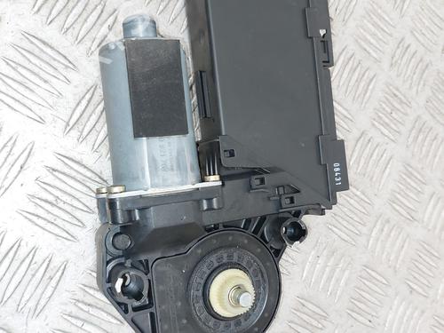 Rudehejsemotor bagstkærm venstre AUDI A2 (8Z0) 1.4 TDI (75 hp) 31977218