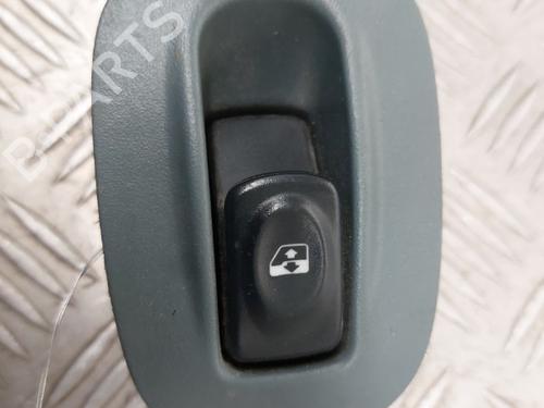 Used Right front window switch Right front window switch RENAULT MEGANE Scenic (JA0/1_) 1.9 dTi (JA0N) (98 hp) 23746802 23746802