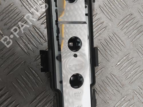 Used Lamp holder MERCEDES-BENZ M-CLASS (W163) ML 270 CDI (163.113) (163 hp) 29846333