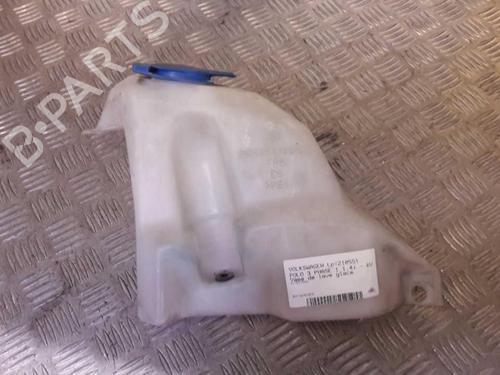 Used Windscreen washer tank VW POLO III (6N1) 60 1.4 (60 hp) 23656665