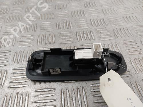 Used Right front window switch Right front window switch PEUGEOT 2008 I (CU_) 1.2 VTi (82 hp) 23748655 23748655