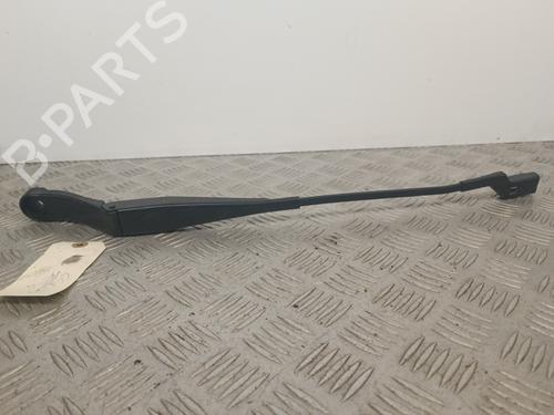 Used Front windshield wiper arm Front windshield wiper arm PEUGEOT 308 II (LB_, LP_, LW_, LH_, L3_) 1.6 HDi / BlueHDi 115 (115 hp) 30658741 30658741