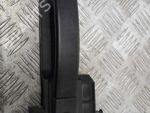 Used Front left exterior door handle FORD FIESTA V (JH_, JD_) 1.4 TDCi (68 hp) 23734906