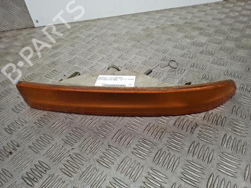 Used Right front indicator Right front indicator RENAULT MASTER II Platform/Chassis (ED/HD/UD) 2.2 dCI 90 (ED0G, ED0N, HD0G, HD0N, HD1G, HD1N, UD0G,... (90 hp) 39699988 39699988