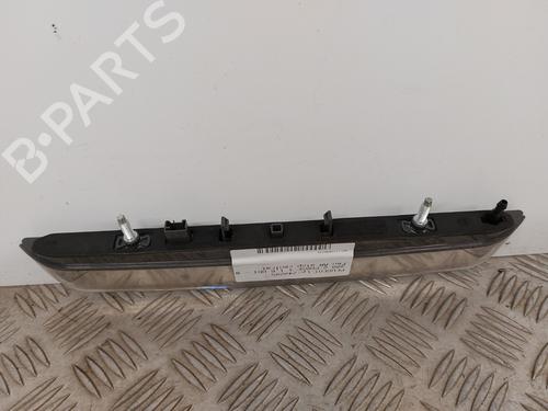 Used Third brake light Third brake light PEUGEOT 308 II (LB_, LP_, LW_, LH_, L3_) 1.6 HDi / BlueHDi 115 (115 hp) 30480137 30480137